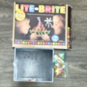 Lite Brite- Classic Toy with Multicolor Pegs